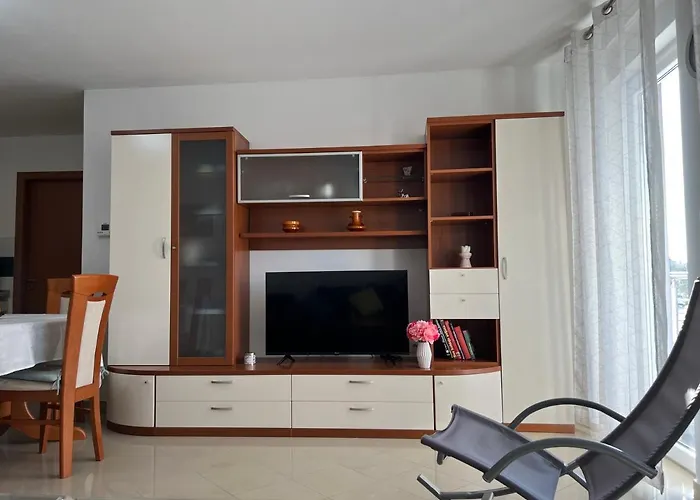 Apartman Ruza Apartment *