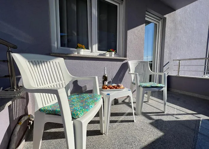 Apartman Ruza Apartment *