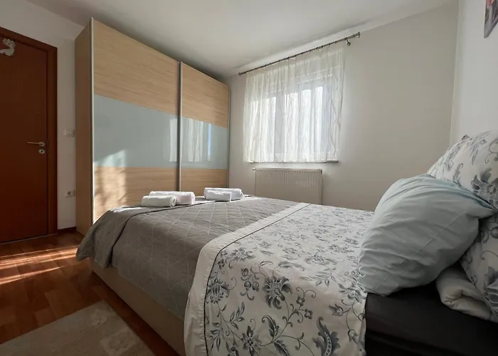 Apartment Apartman Ruza